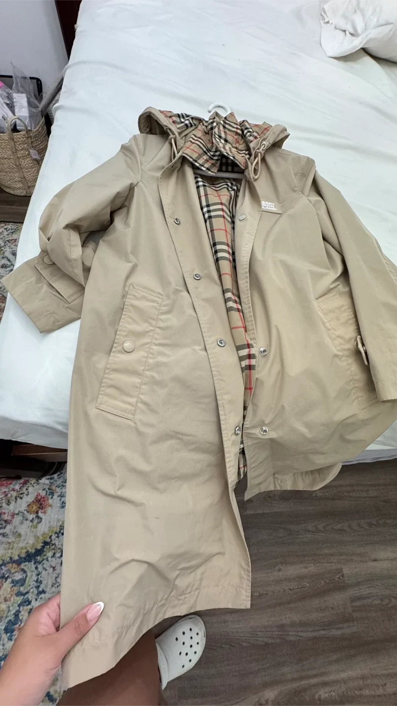 Burberry Oxclose 524 Classic Raincoat - Size 6 image indicator(3)