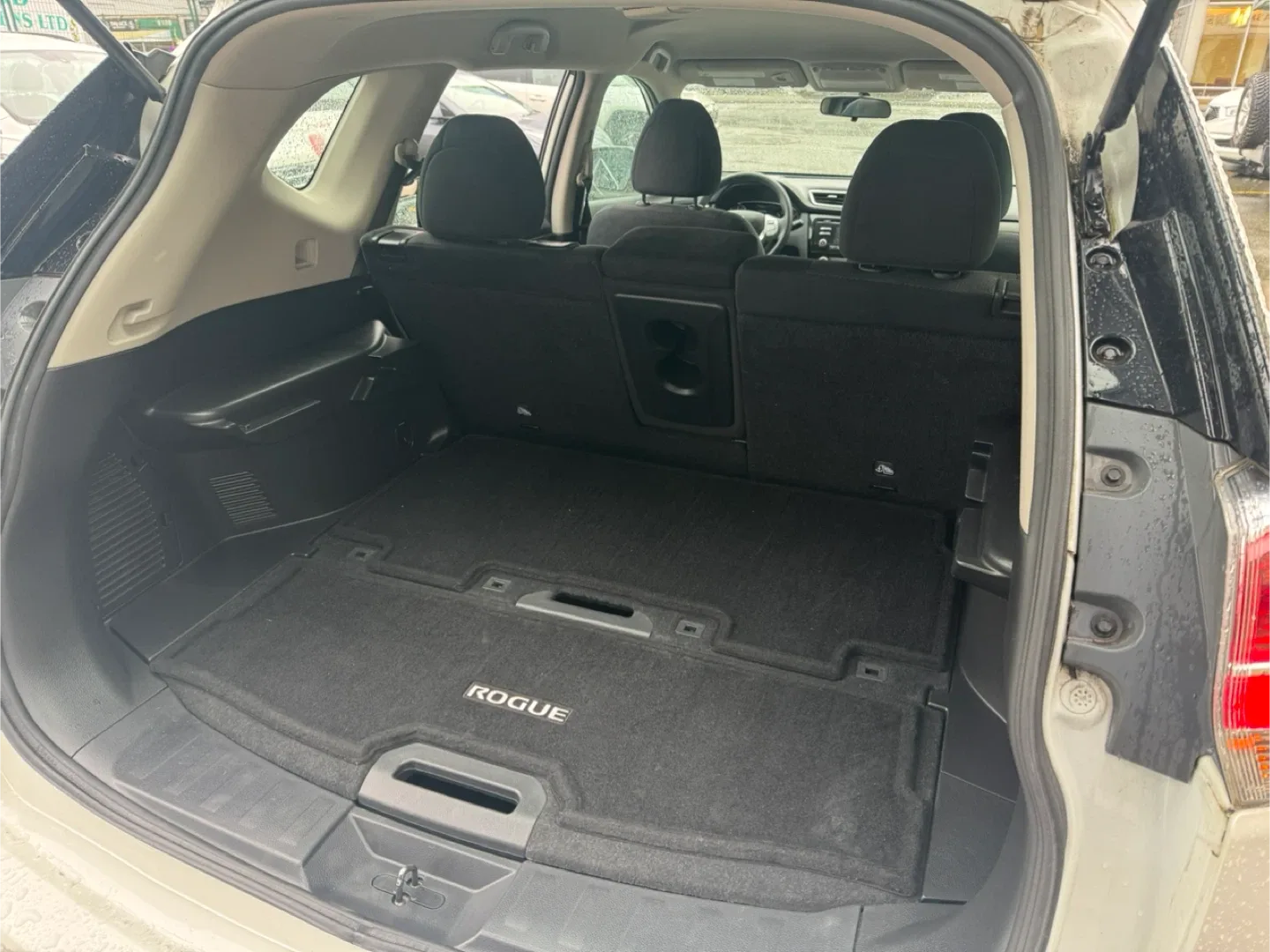 2015 Nissan Rogue S FWD image indicator(10)