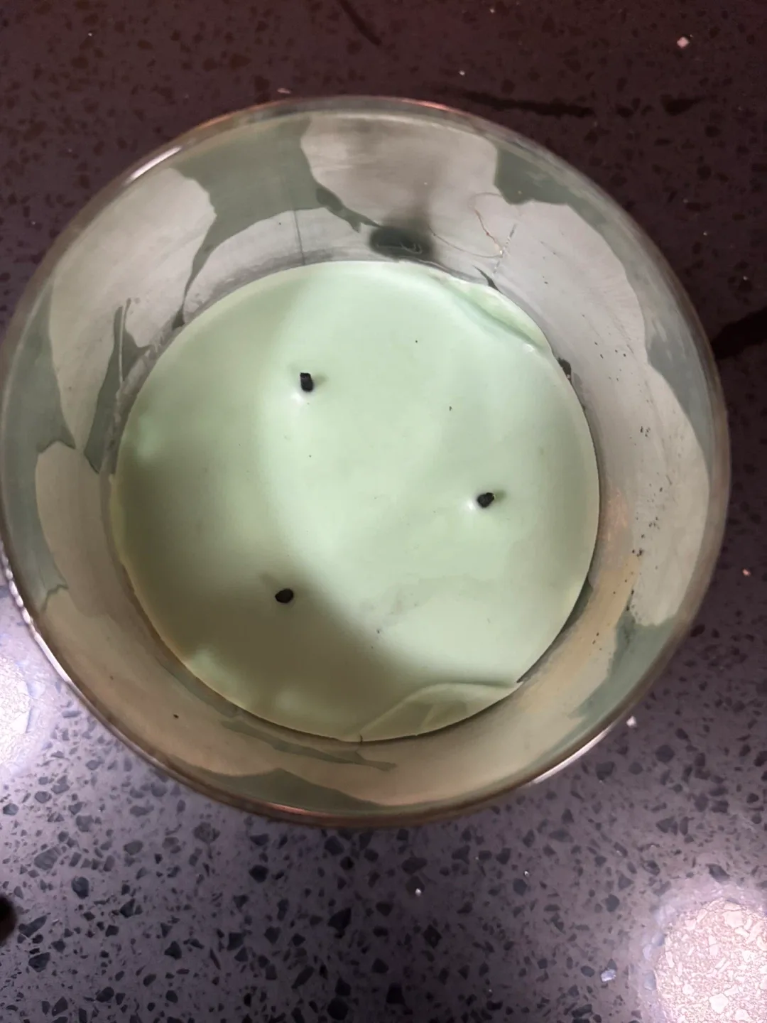 Bath & Body Works Waikiki Beach Coconut Candle #freecycle image indicator(3)