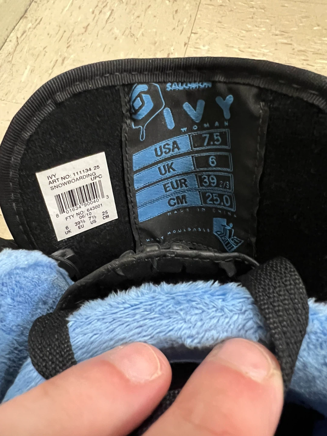 SIZE 7.5W Salomon Snow Boots   #Cleanout - photo 4