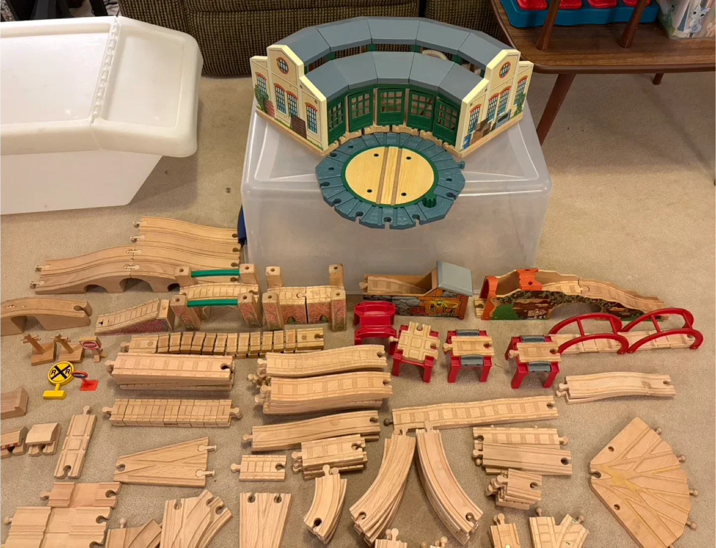 ✨✨120+ Pieces Wooden Train Track Set w/Roundhouse image indicator(4)