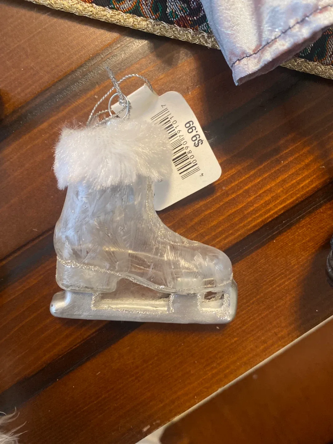 Christmas Tree Ornaments image indicator(2)