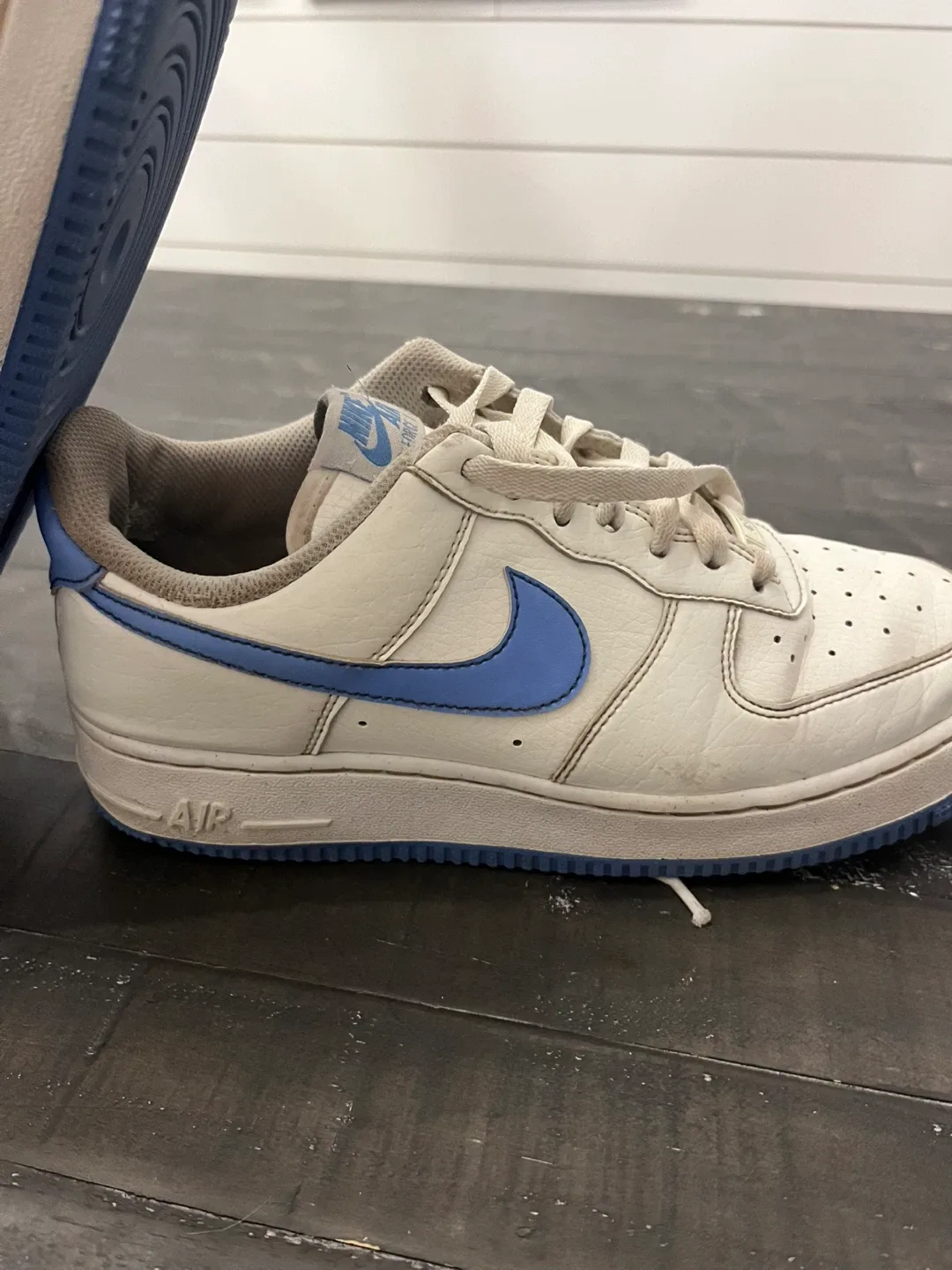 Women's Nike Air Force 1 Low White Blue Size 8 image indicator(10)