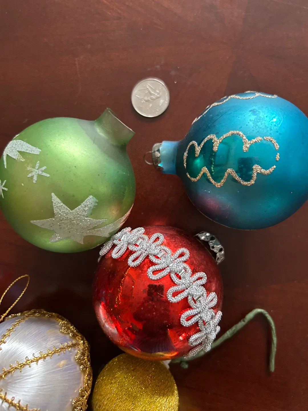 $8 mixed lot of 10 Xmas bulbs Christmas tree decorations image indicator(8)