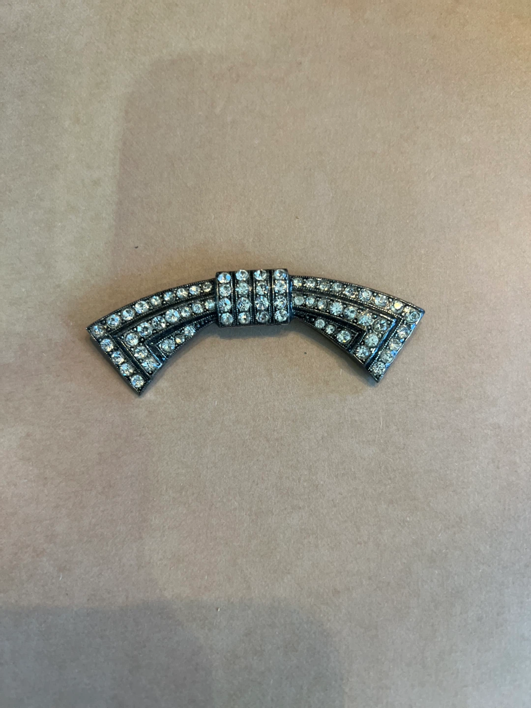 #Cleanout - Rhinestone Bow Brooch