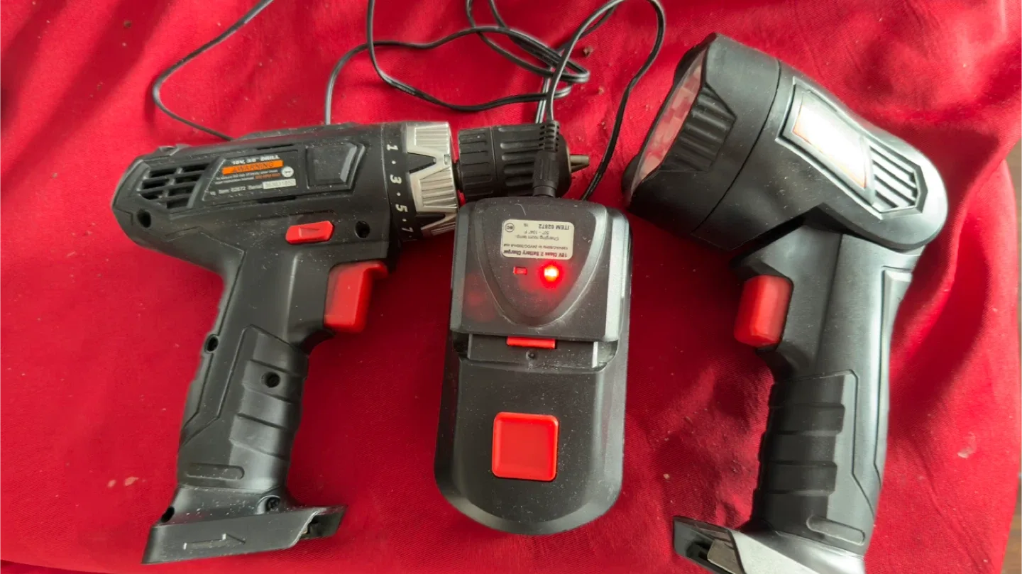 Workforce 18V Cordless Drill & Spotlight