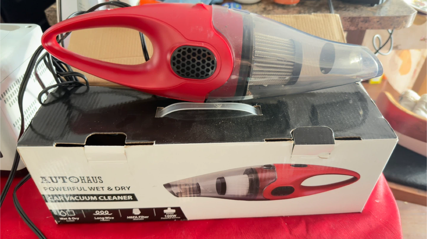 Autohaus Wet & Dry Car Vacuum Cleaner - New in Box - photo 2