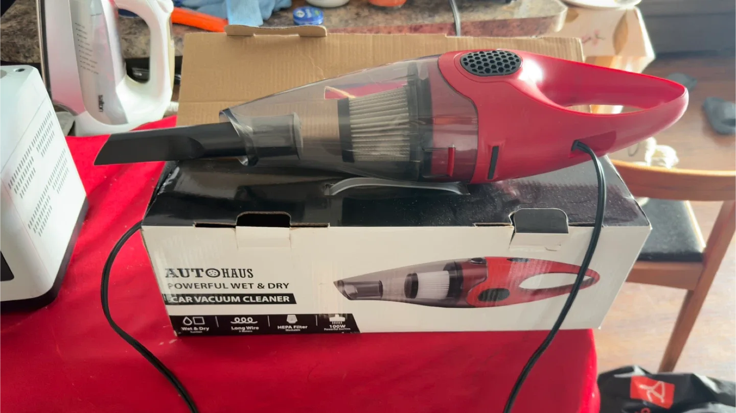Autohaus Wet & Dry Car Vacuum Cleaner - New in Box