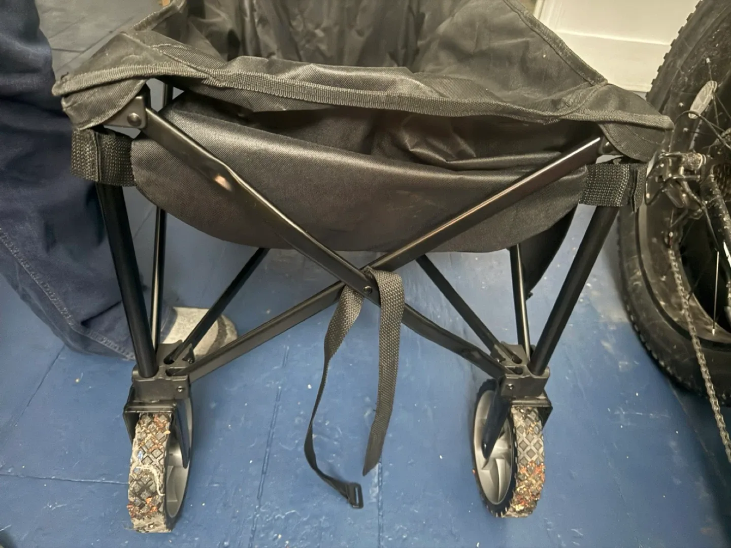 Ozark Trail Collapsible Wagon image indicator(4)