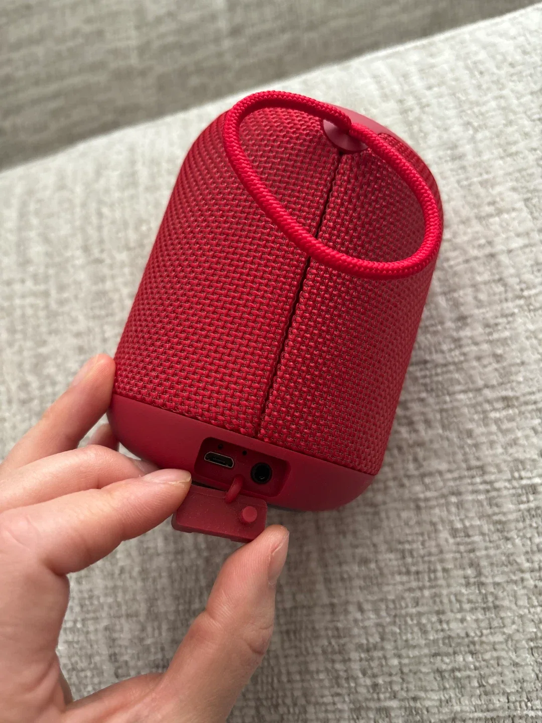 KAMI KOTO PSB IPX5 Red Bluetooth Speaker image indicator(3)