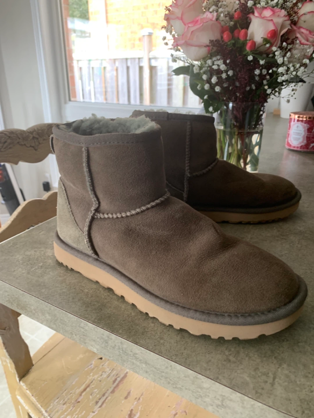 UGG Mini Boots, Size 6