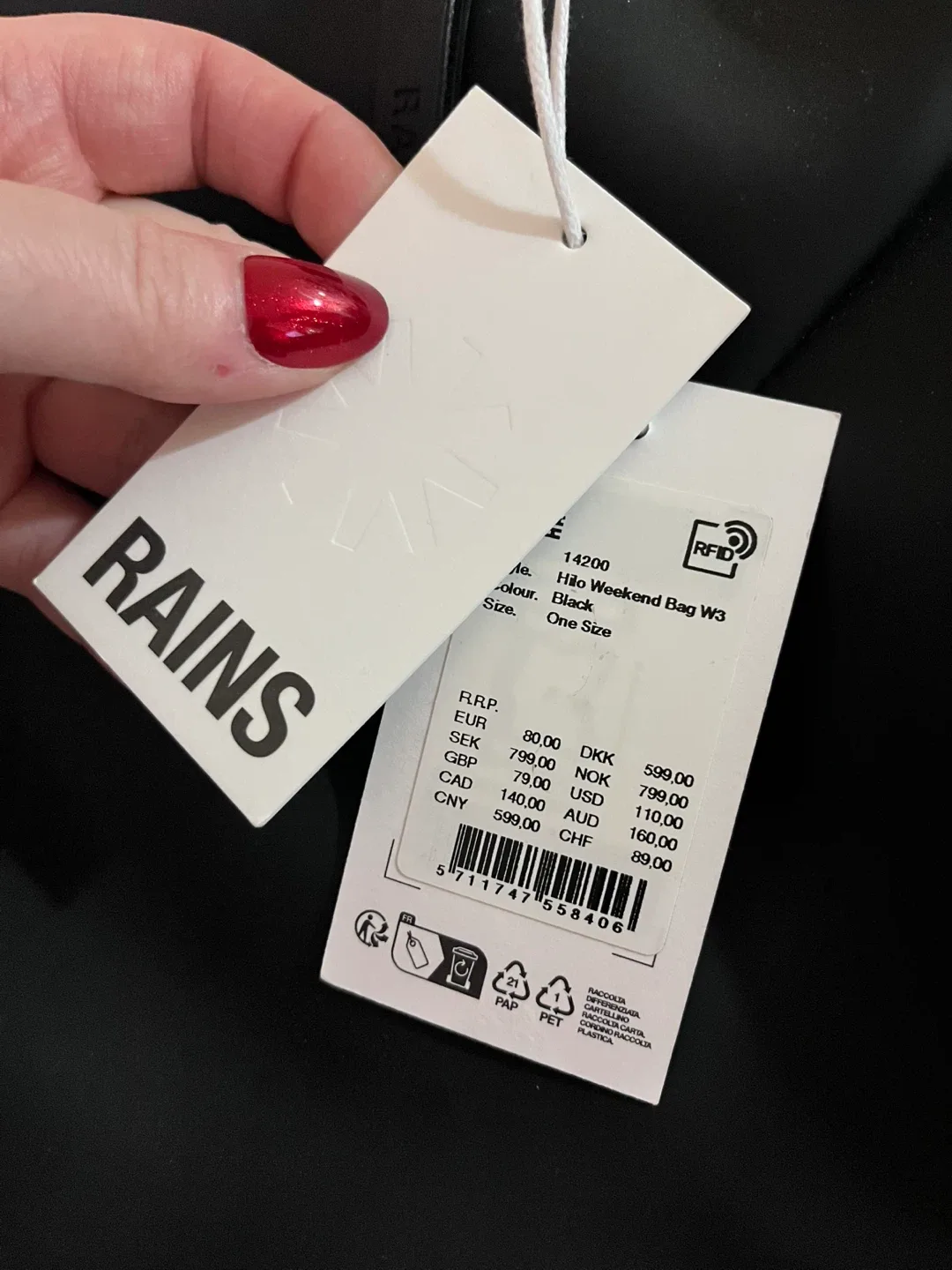 RAINS Waterproof Duffel Bag image indicator(4)