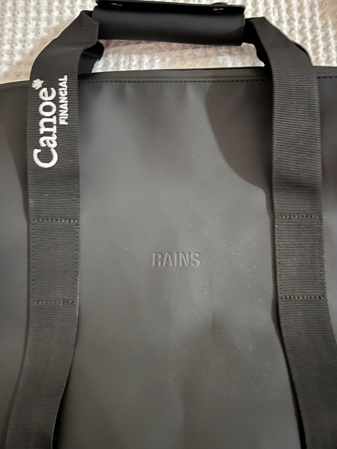 RAINS Waterproof Duffel Bag image indicator(3)