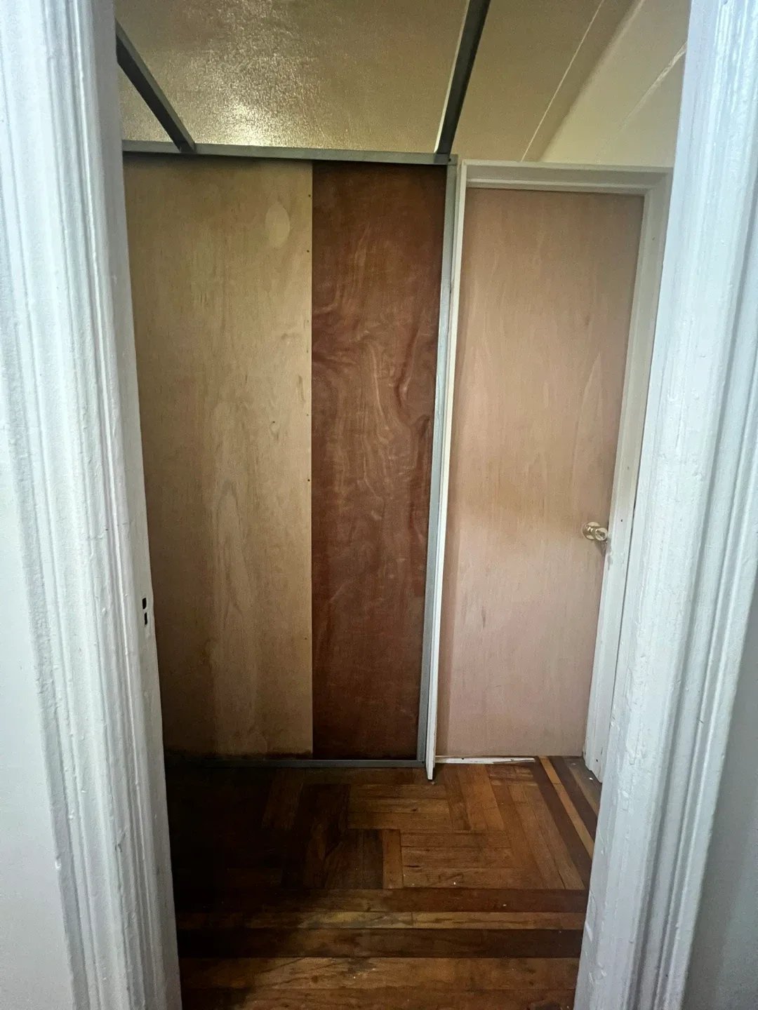 Se renta living room.