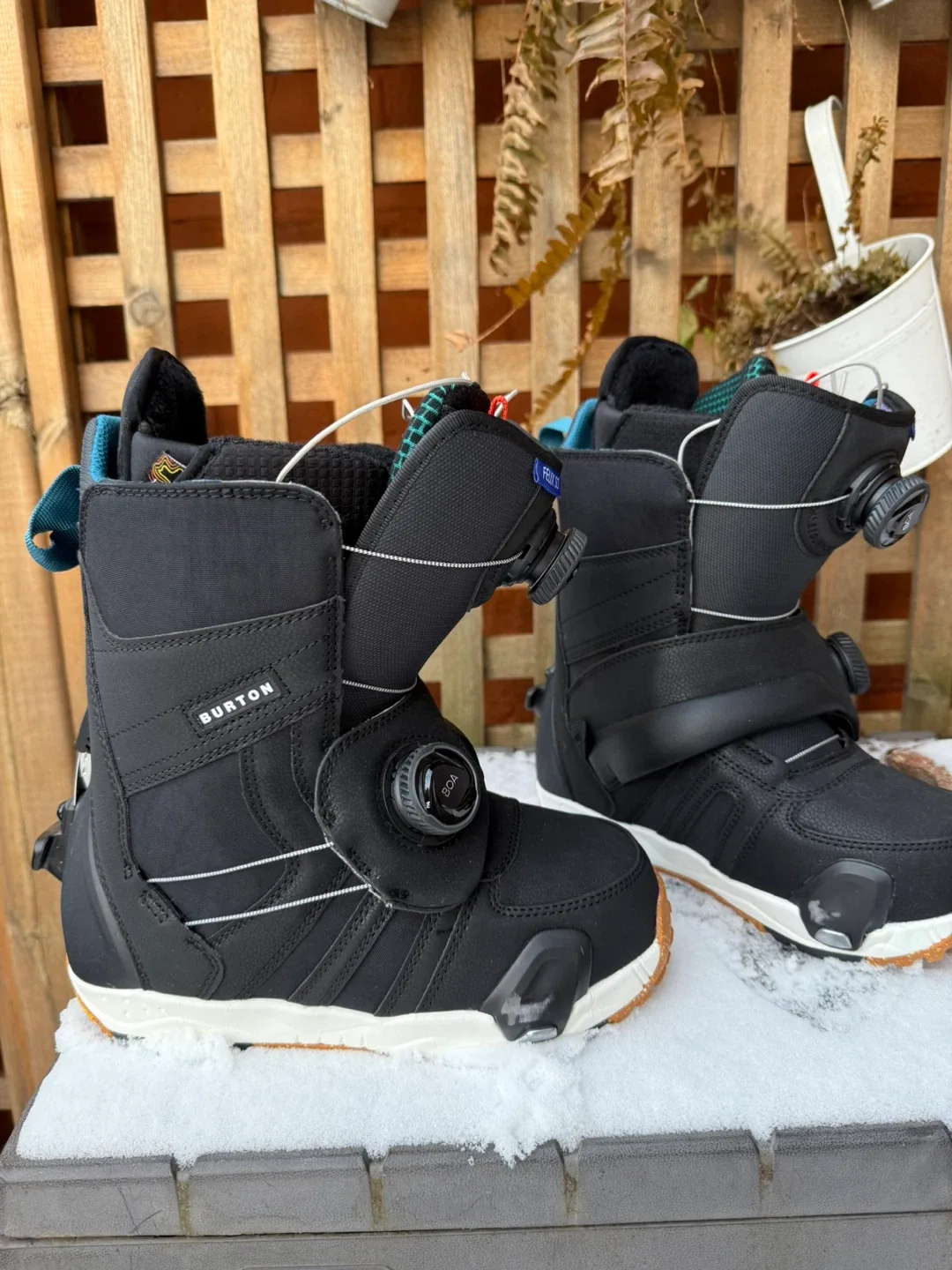 Burton Felix Step On Women's Snowboard Boots - Size 6.5 image indicator(2)