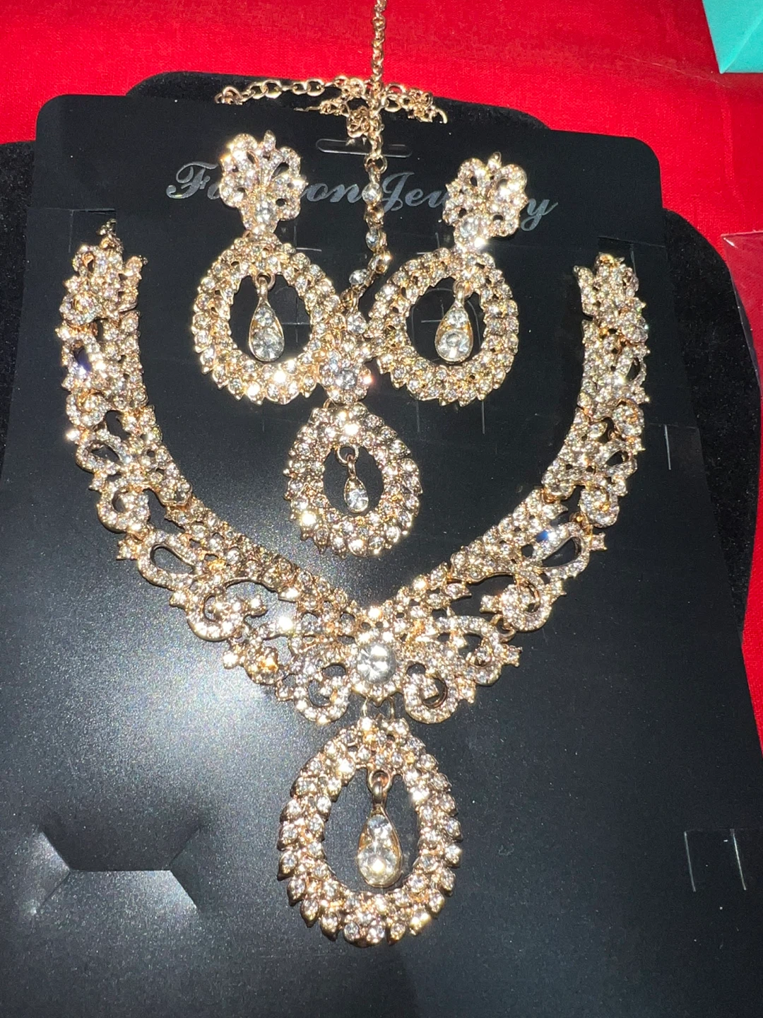 Rhinestone Jewellery Set - Necklace, Earrings, Tikka - photo 4