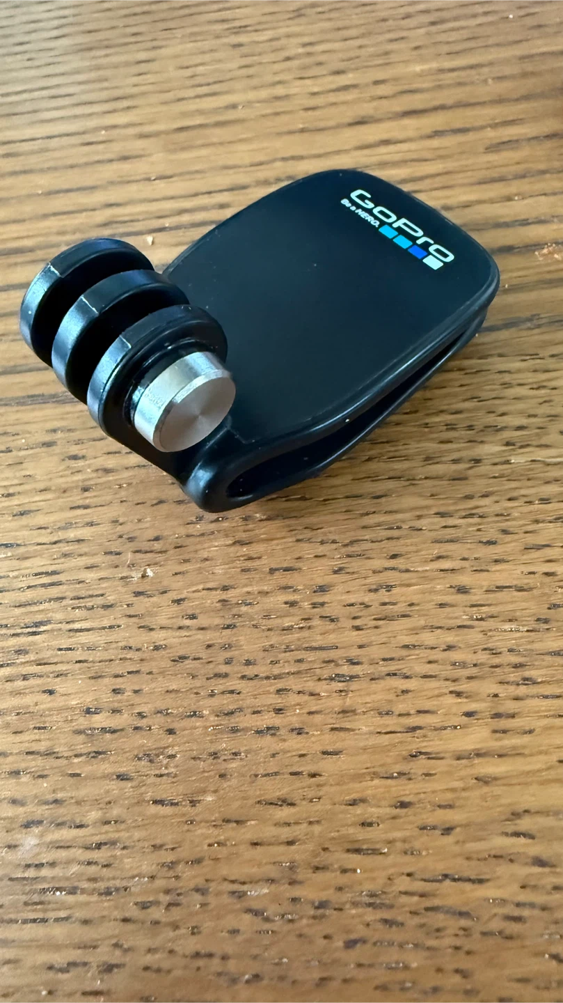 GoPro Hero 9 Action Camera + extra battery & case (no SD card) - photo 2