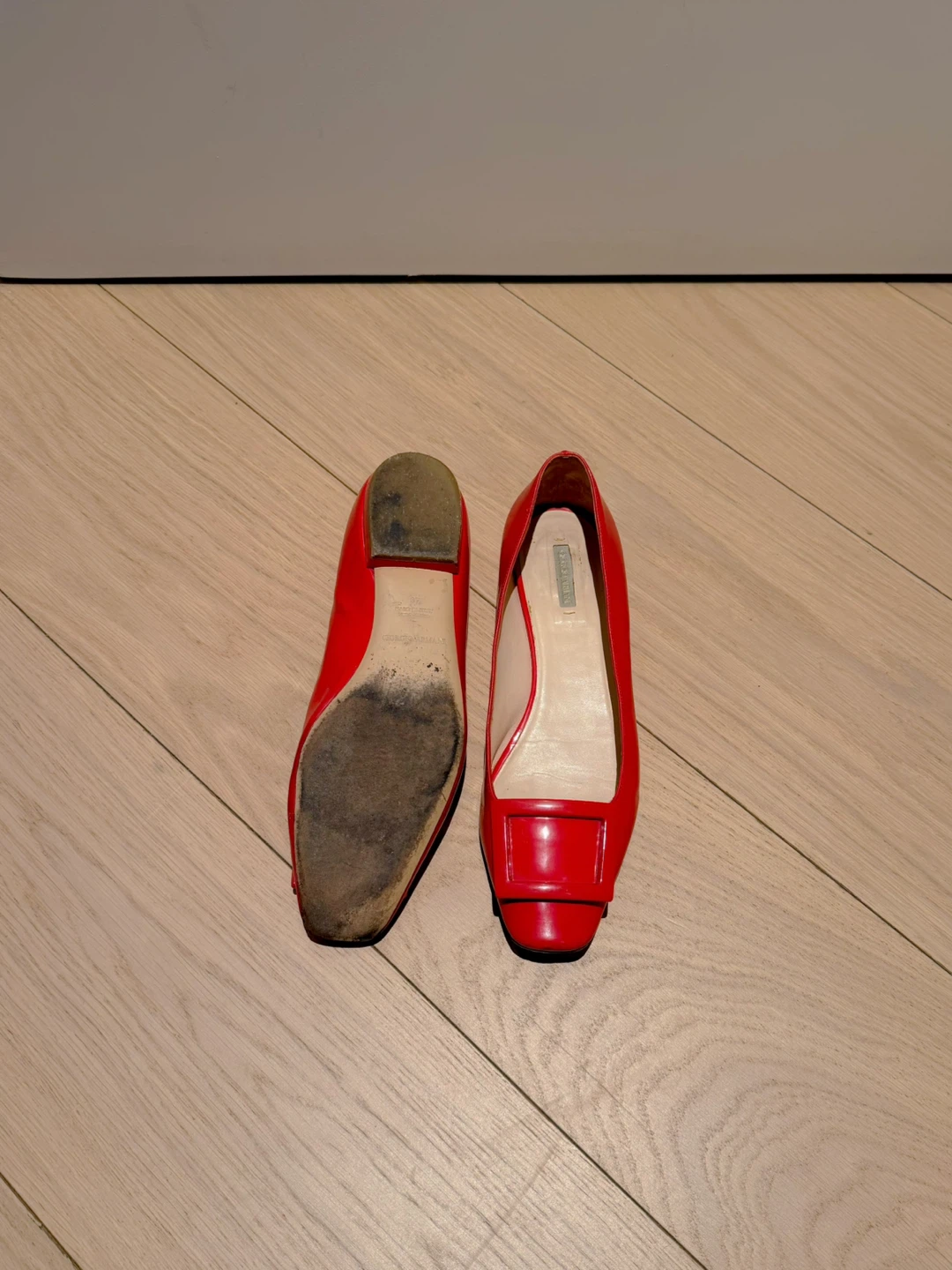 Giorgio Armani Red Leather Flats - Size 37/ US 6.5 - photo 5