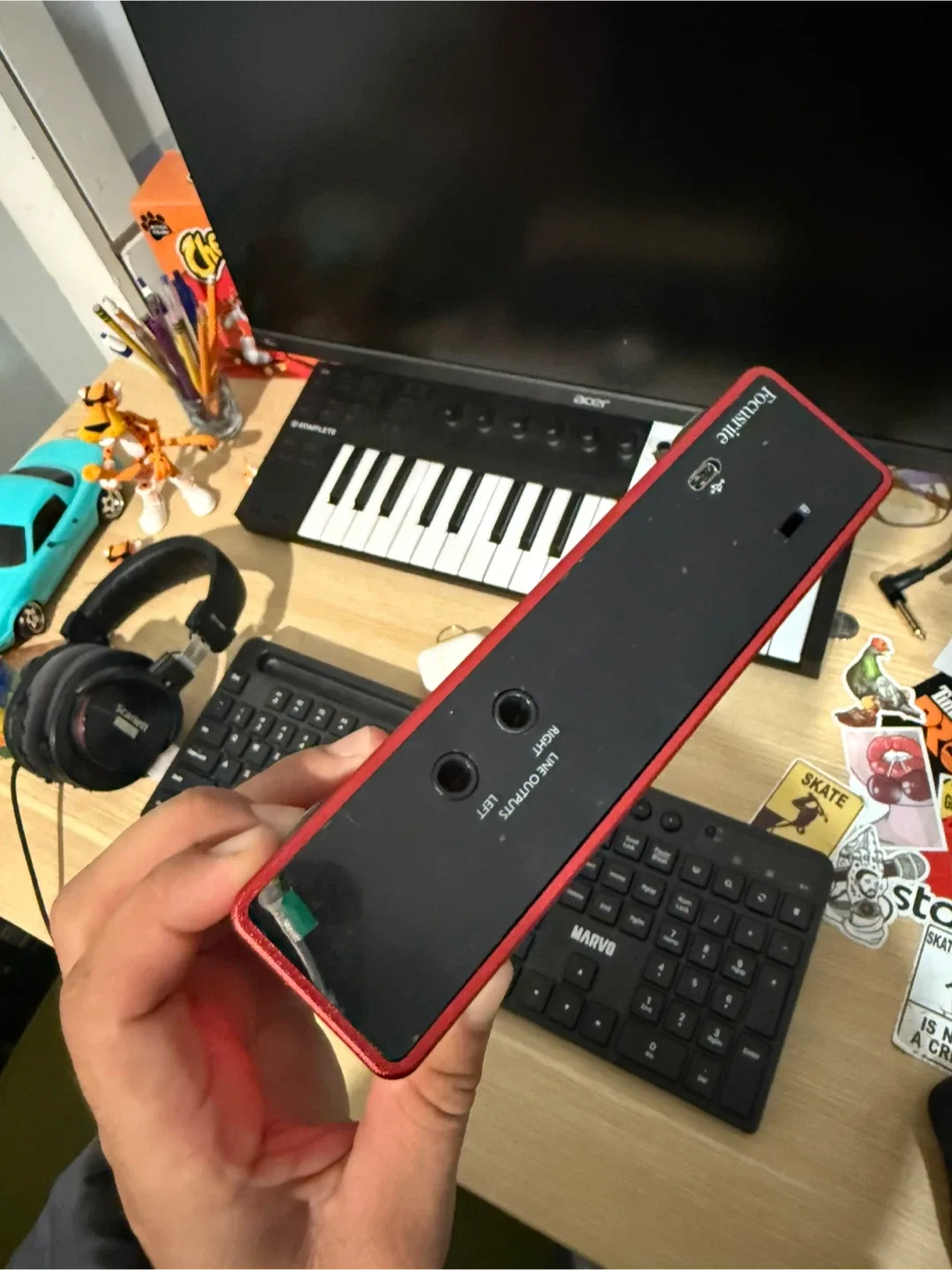 Focusrite Scarlett 2i2 Audio Interface image indicator(5)