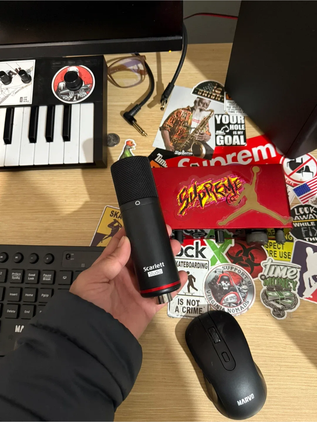 Focusrite Scarlett 2i2 Audio Interface image indicator(8)