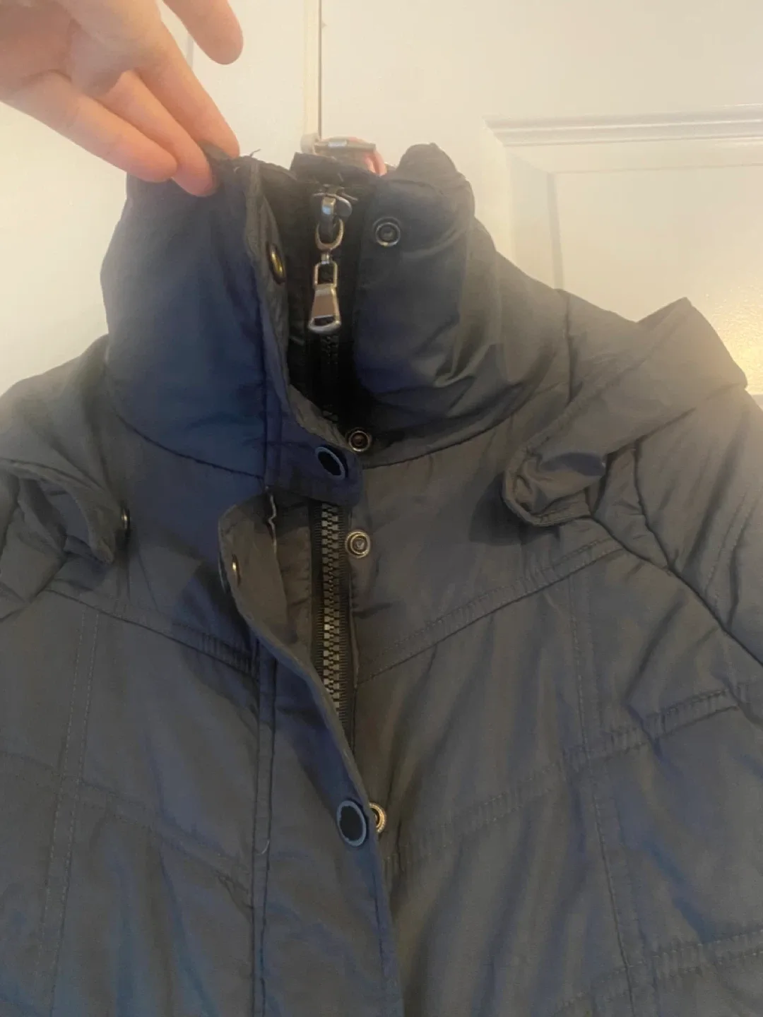 Grey Puffer Jacket image indicator(4)