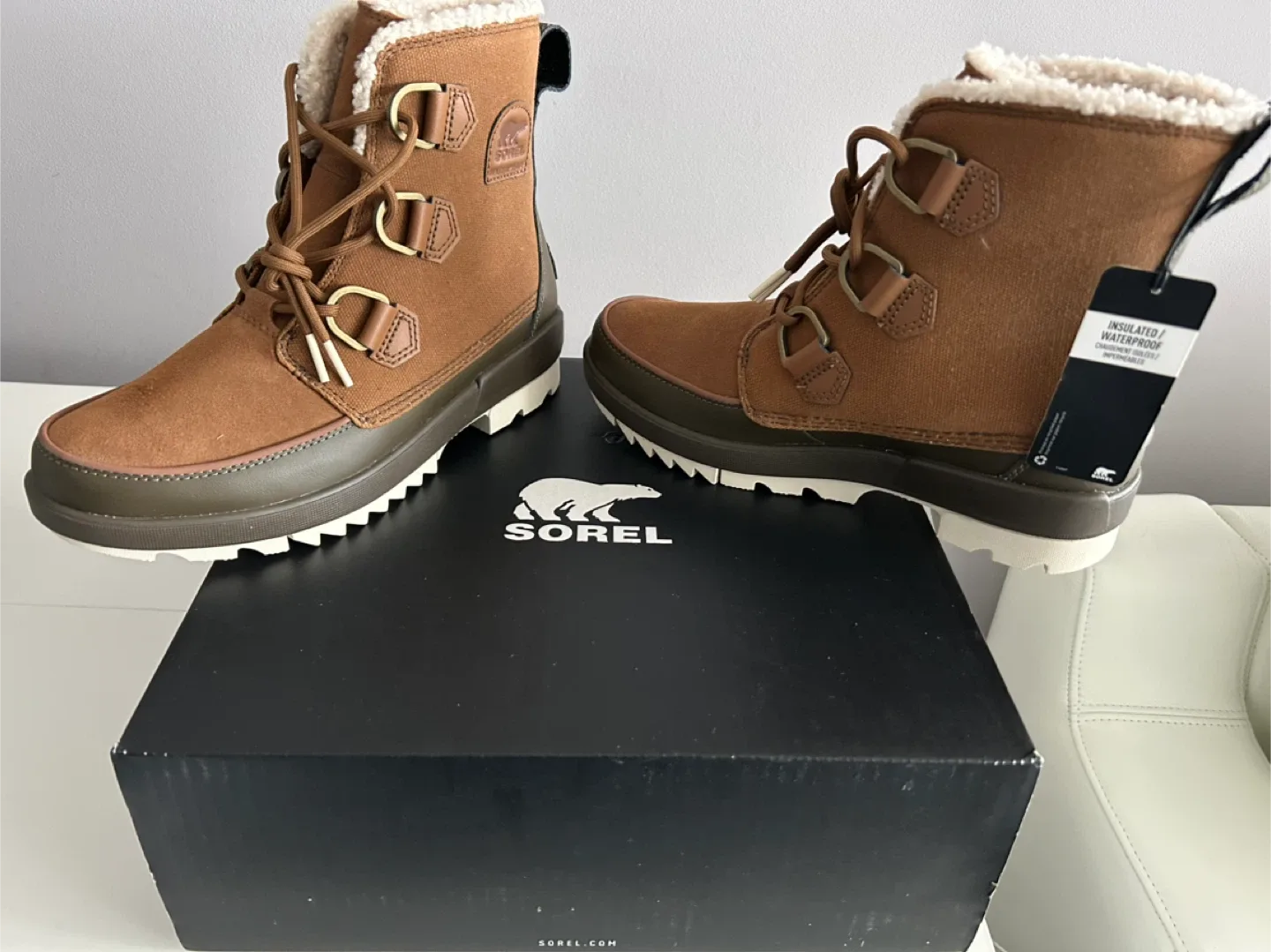 New Sorel women’s boots - Size 8.5 image indicator(2)