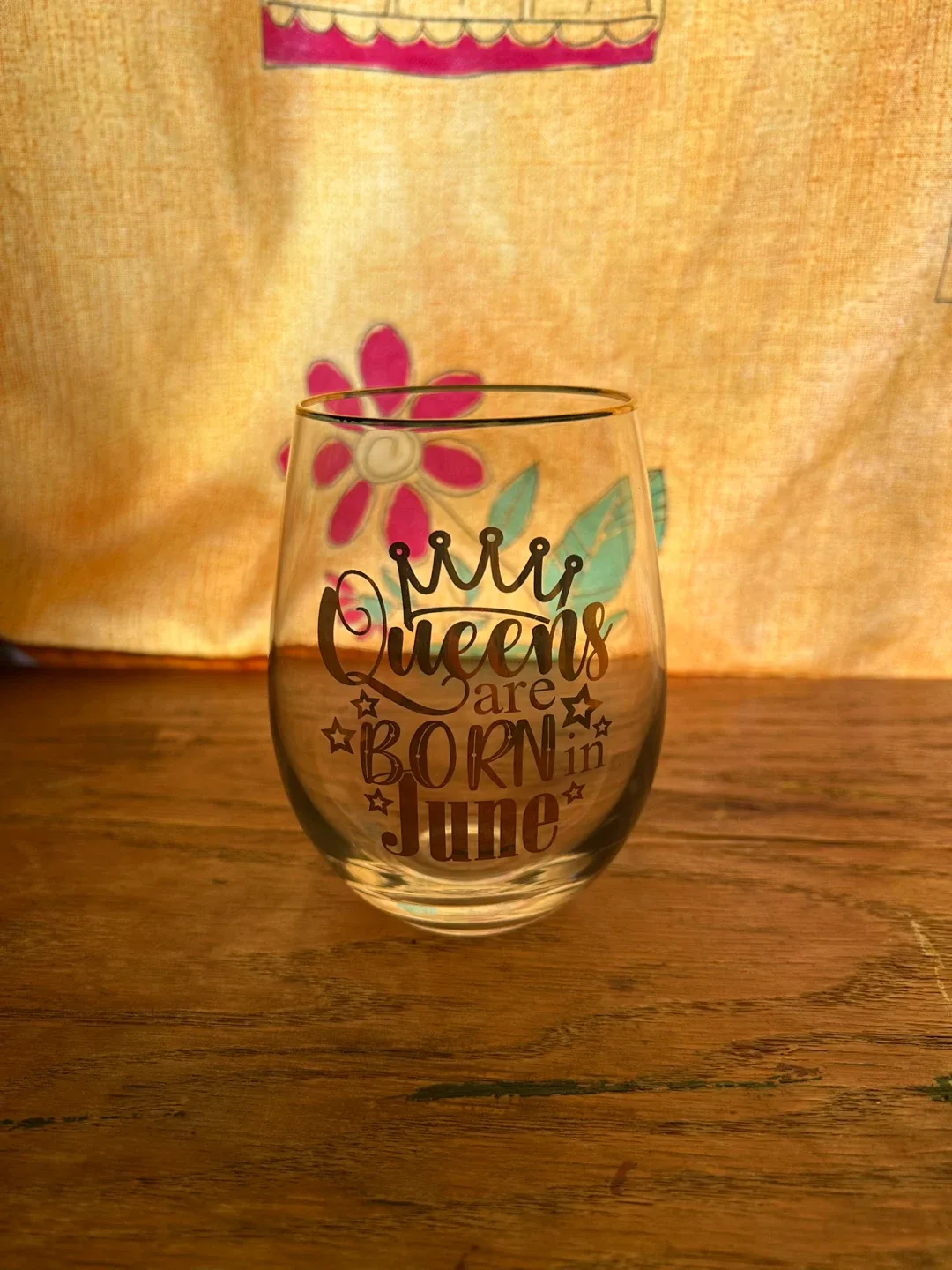 Onebttl 'Queens Born in June' Wine Glass