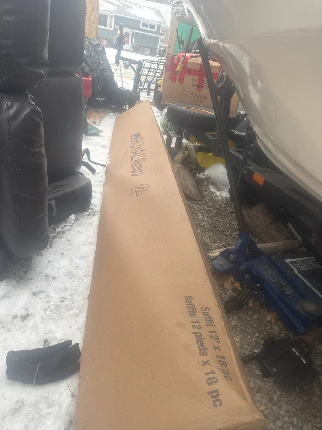 Royal Building 4 Panel Classic Soffit - Black 18x12 FT image indicator(2)