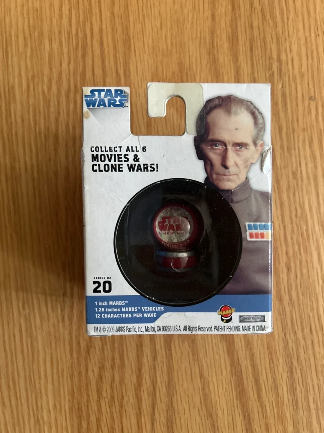Star Wars Grand Moff Tarkin Marble & Base image indicator(2)