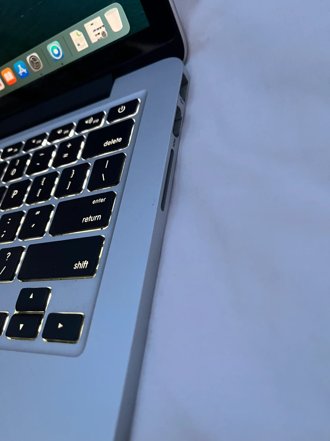 2014 MacBook Pro Intel i5 8gb 256gb SSD macOS Sequoia - photo 3