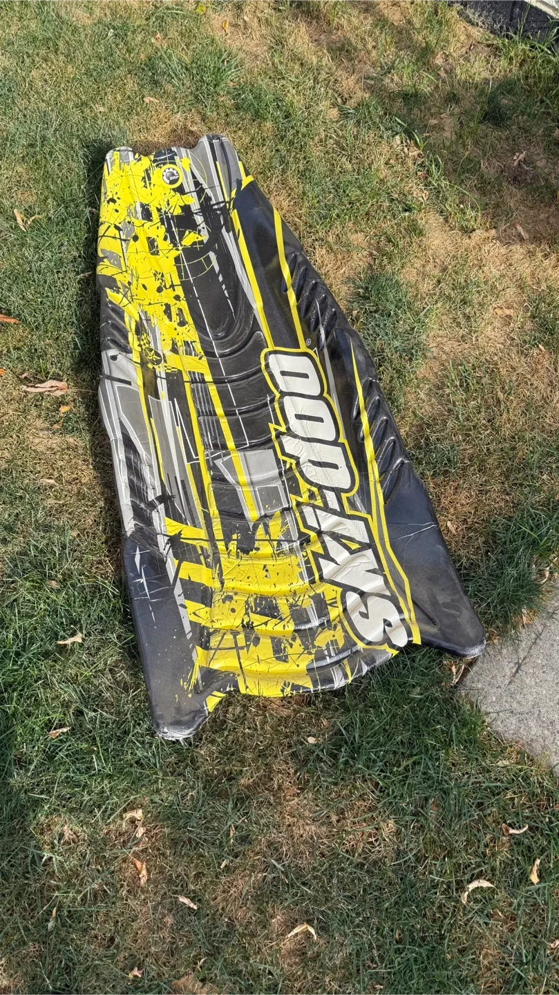 Sled Lot: Disney Frozen II, Ski-Doo, Slider image indicator(5)