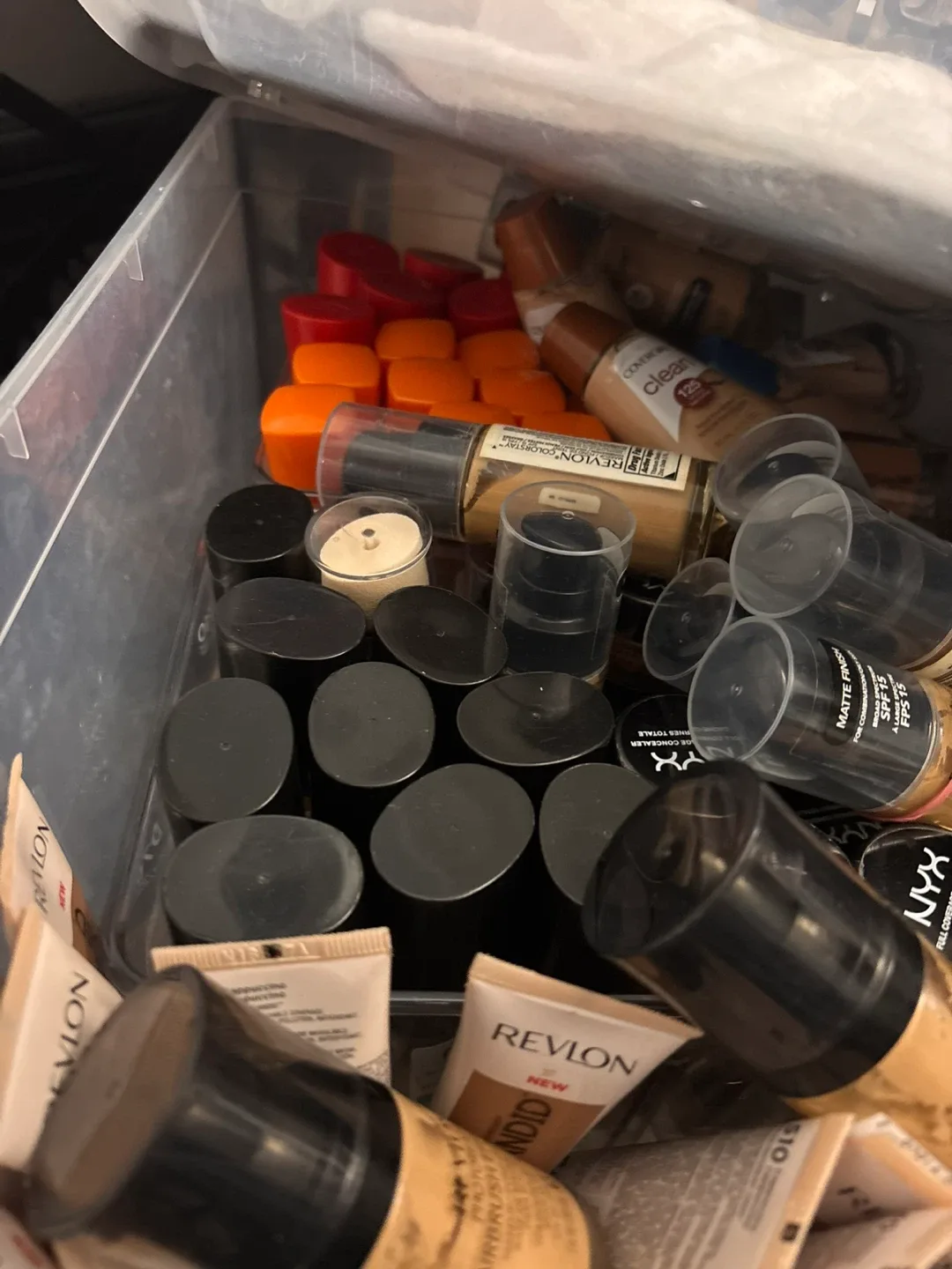 Mixed Lot of Makeup image indicator(10)