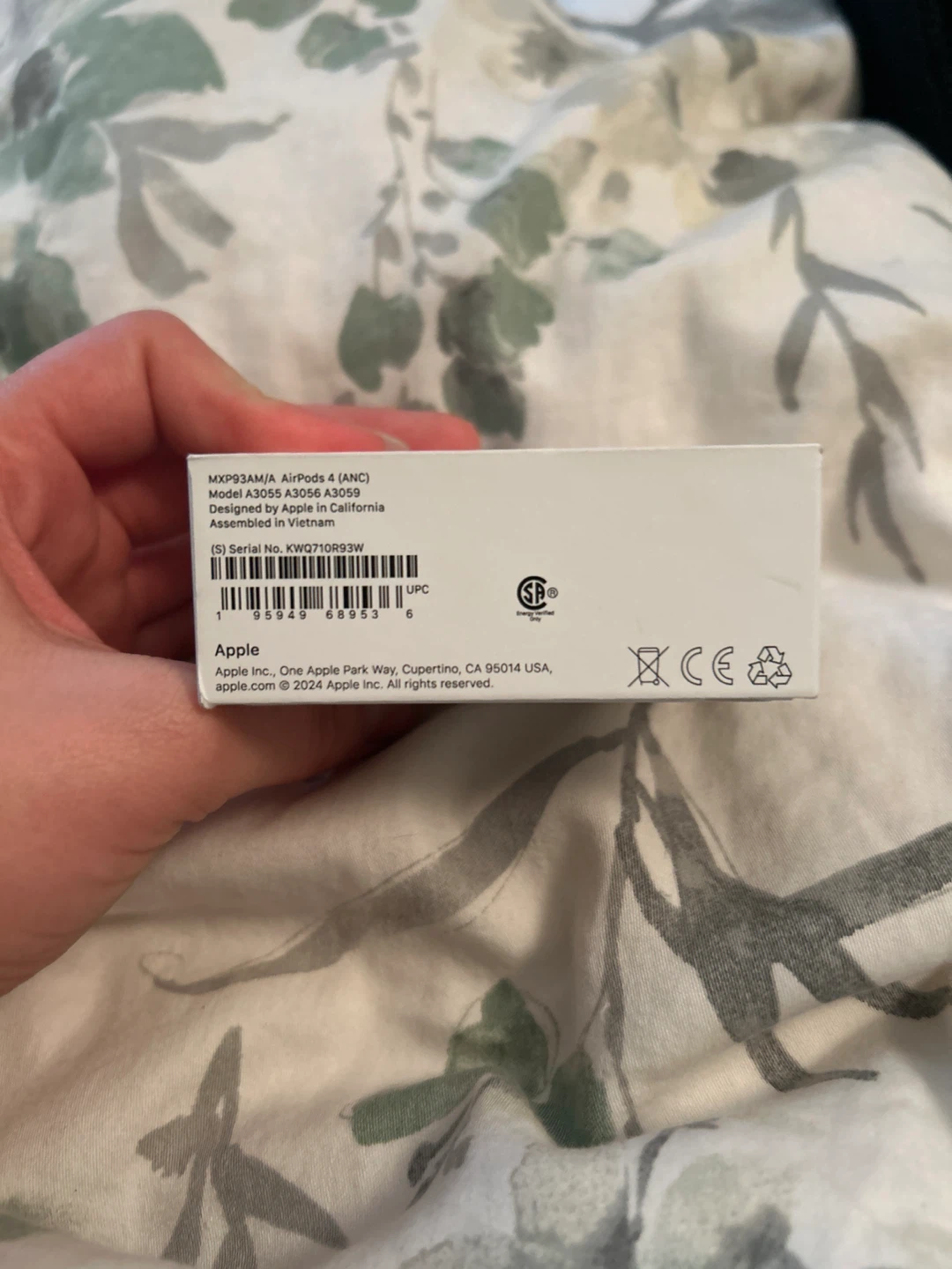Brand New Apple AirPods 4 (ANC) MXP33AM/A - photo 4