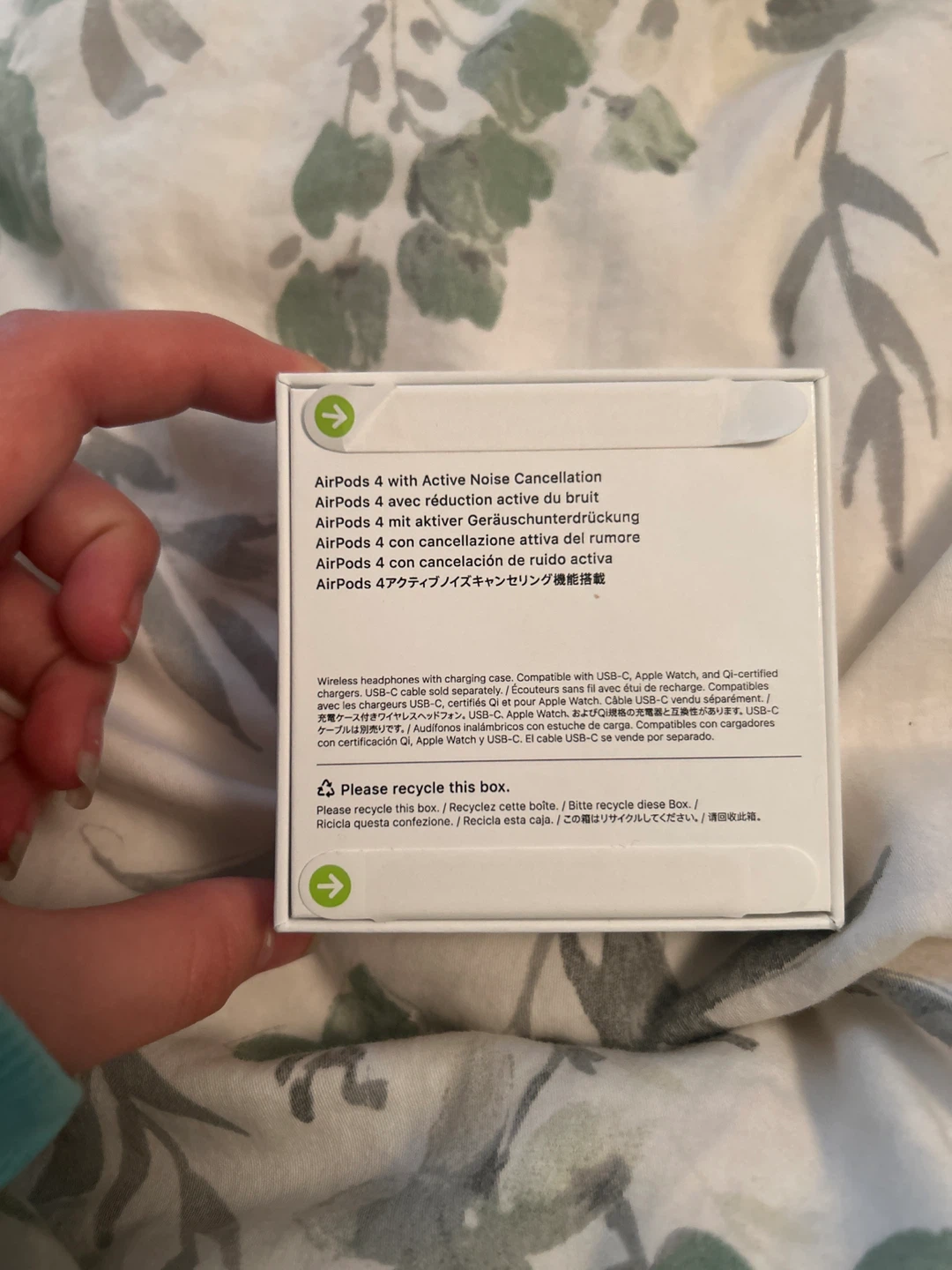 Brand New Apple AirPods 4 (ANC) MXP33AM/A - photo 2