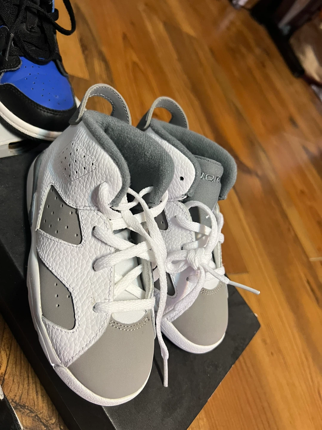 Nike Air Jordan Boys Shoes - photo 4