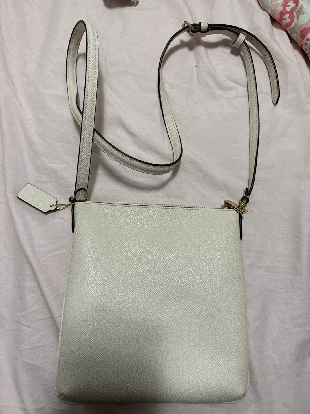 Coach White Leather Crossbody Bag image indicator(2)