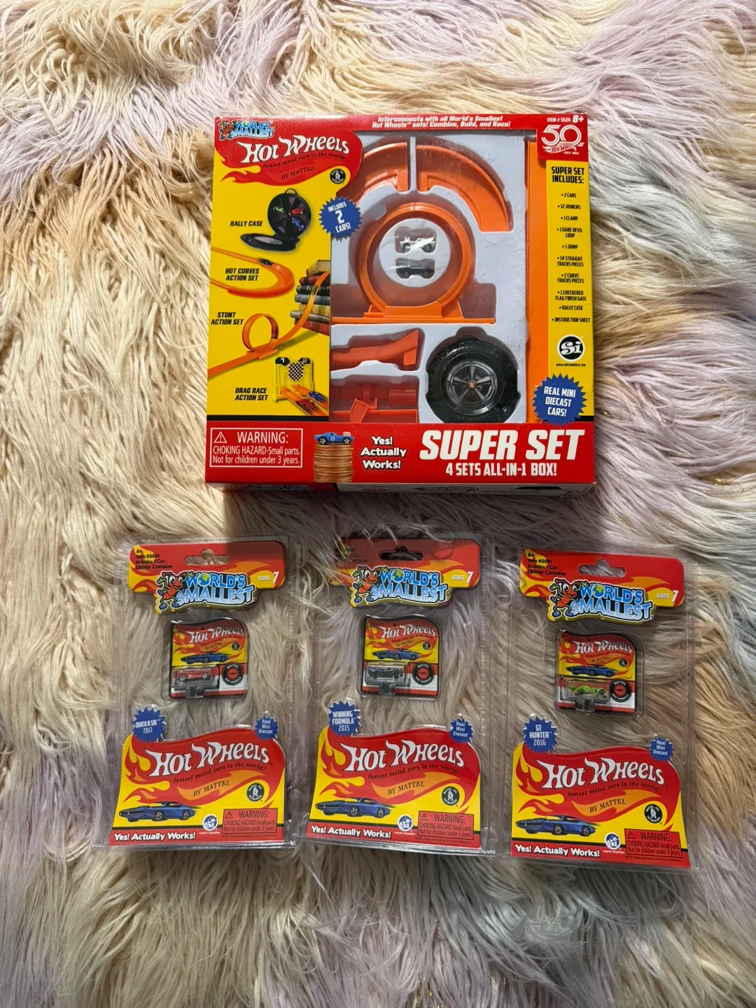 World's Smallest Hot Wheels Super Set & Cars Bundle