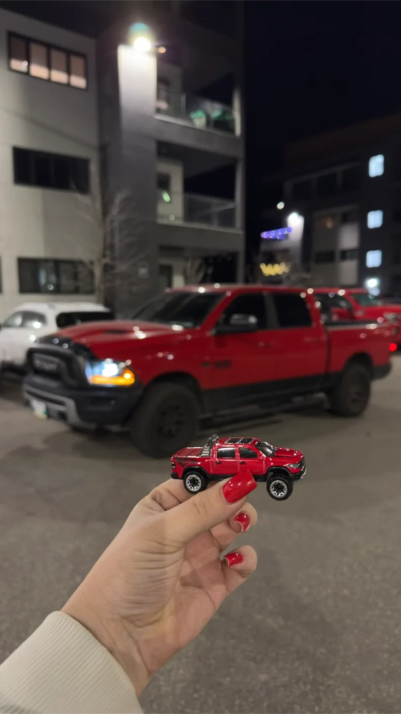 WANTED for RAM 2016 5’7  Used Hard tonneau cover