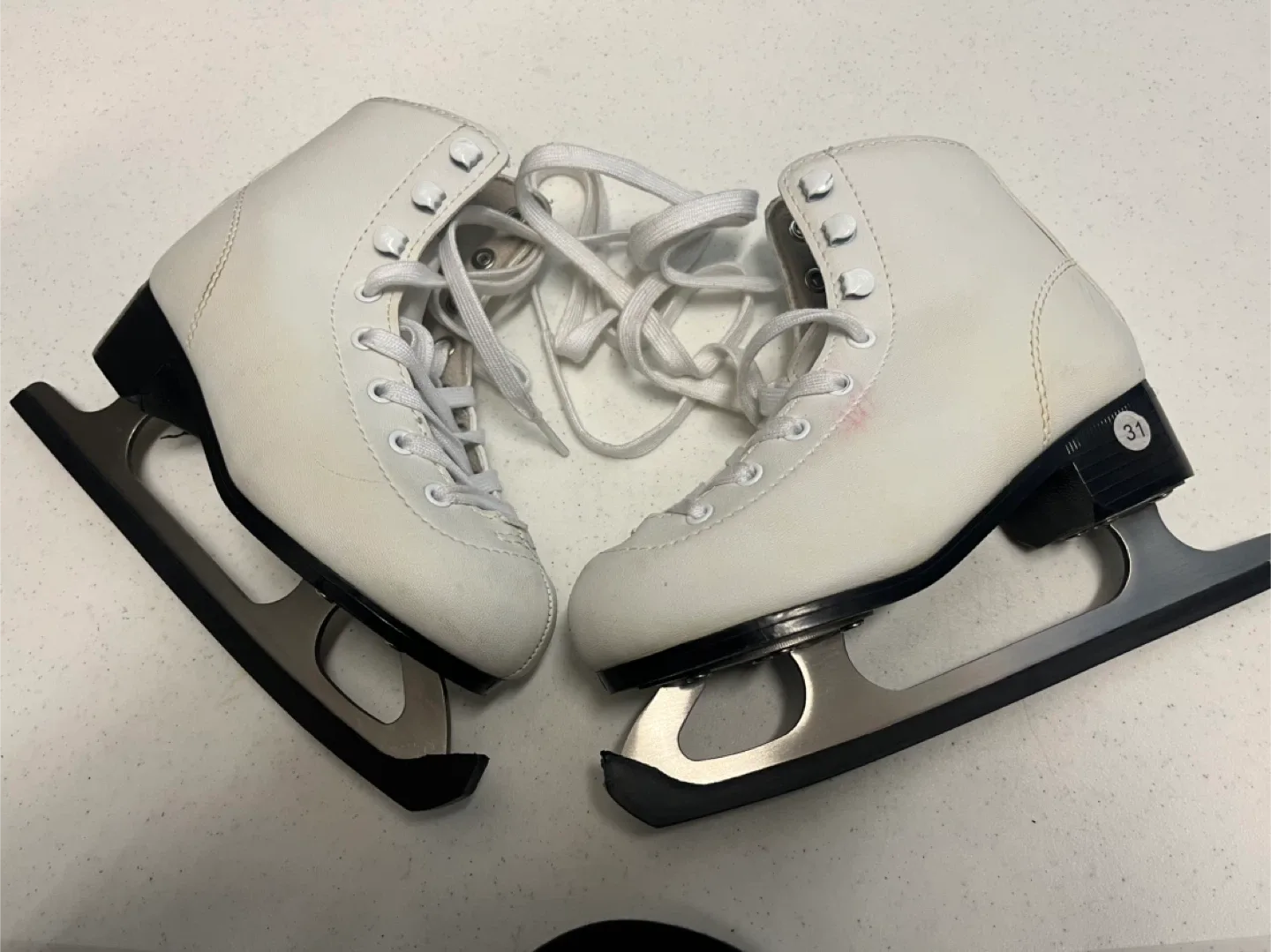 White Ice Skates - Size 31 image indicator(2)