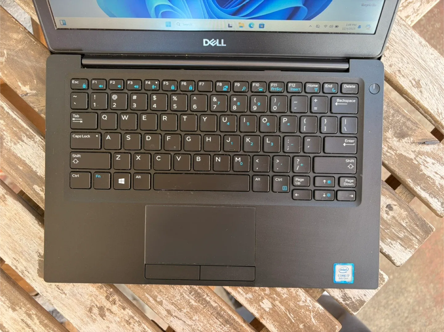 Dell Latitude 7290 Laptop / Core i7 / 16GB / 256GB SSD image indicator(2)