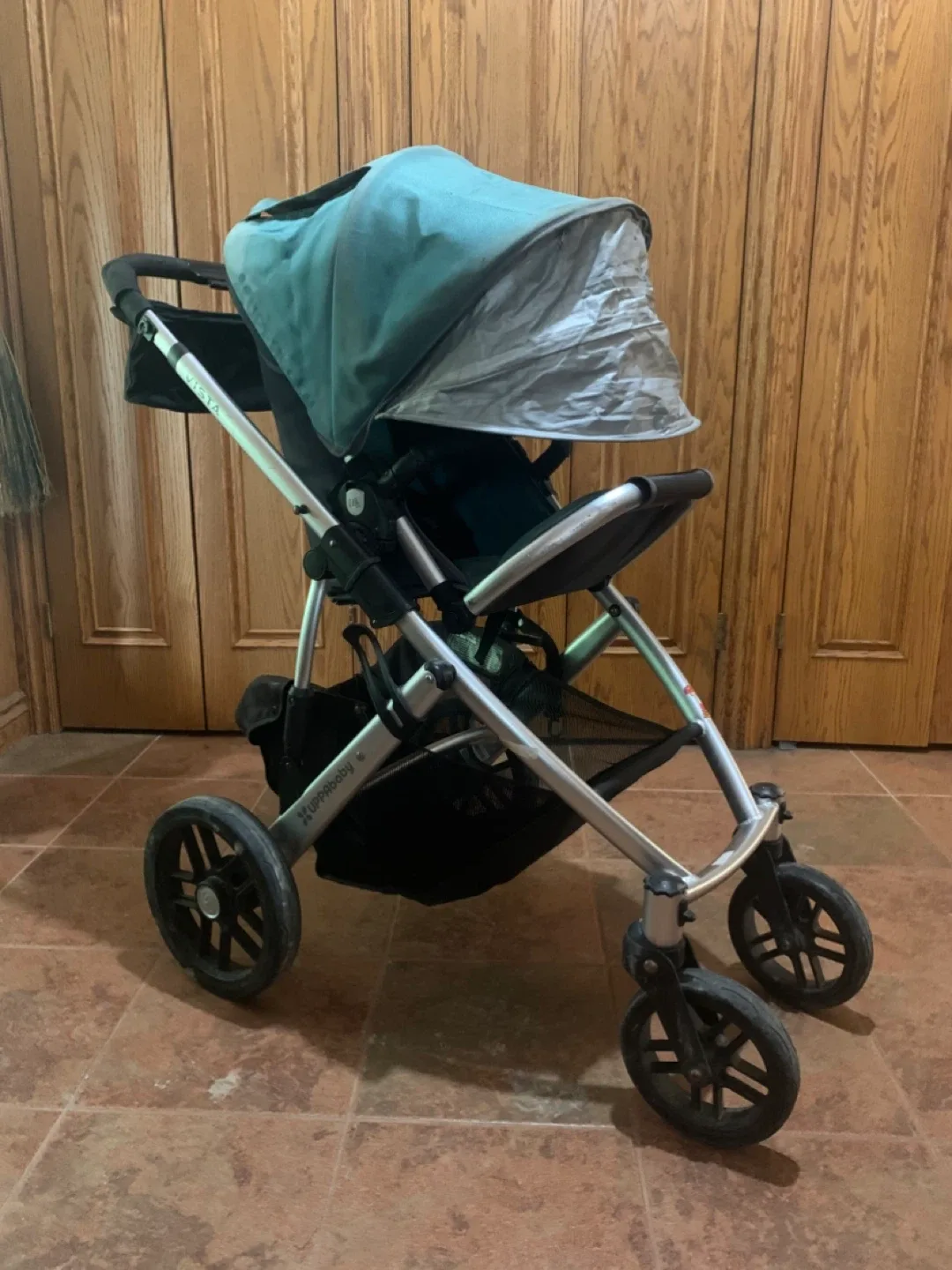 2013 Uppababy stroller with bassinet and rumble seat image indicator(2)