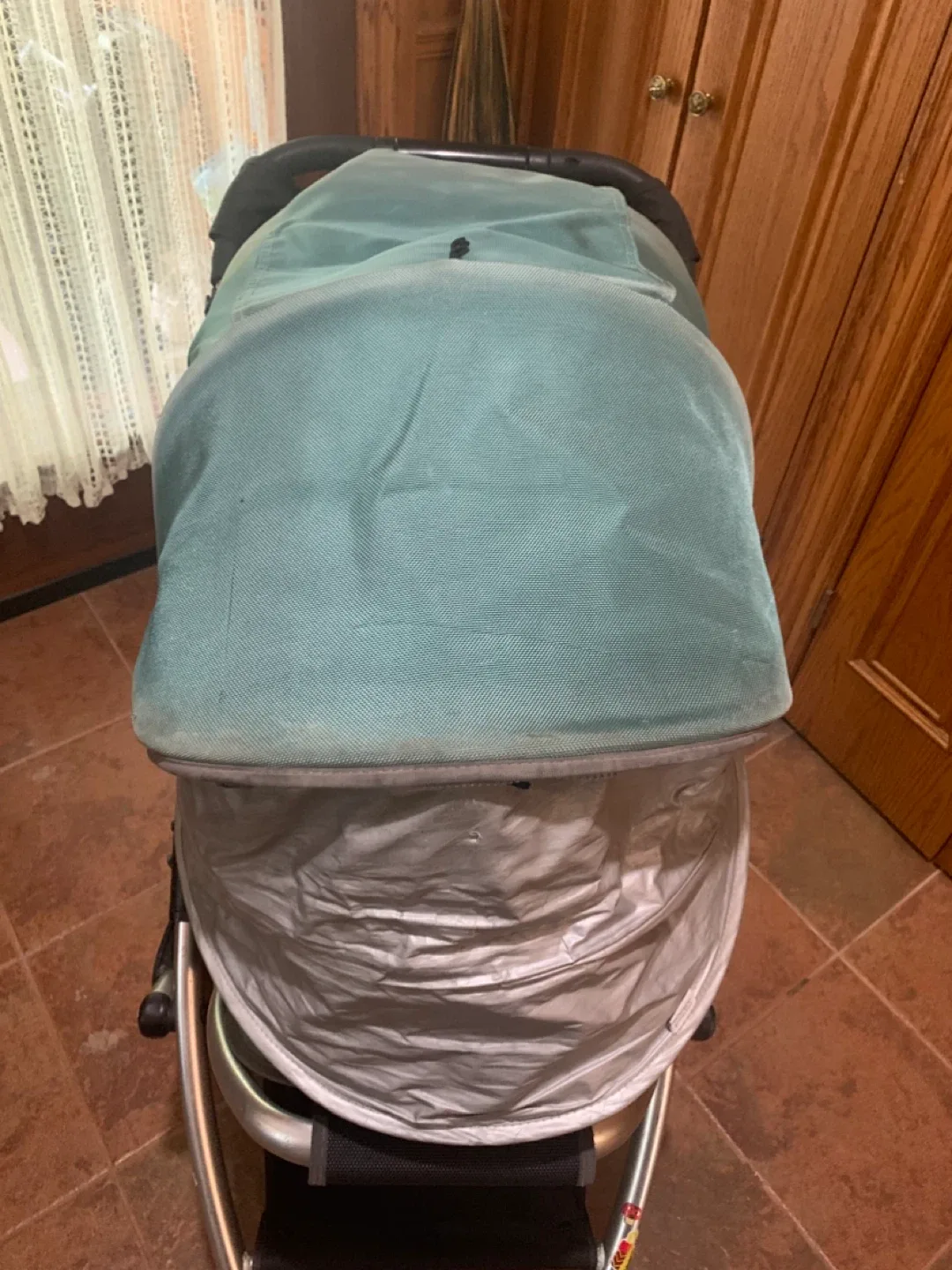 2013 Uppababy stroller with bassinet and rumble seat image indicator(10)