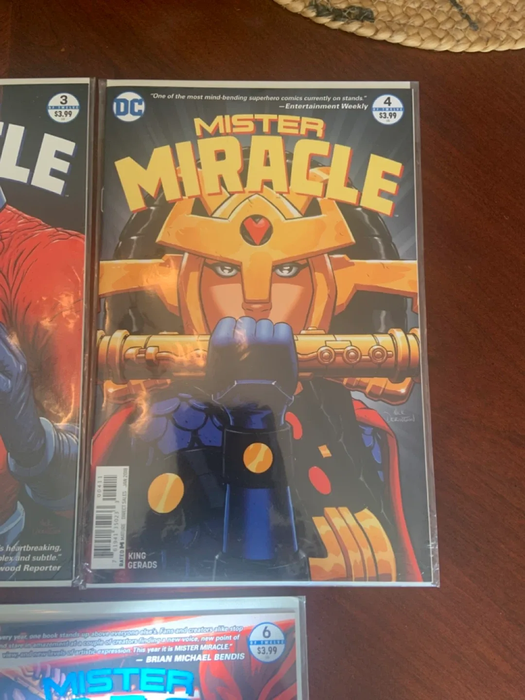 Mister Miracle Comic Book Issues 1-6 image indicator(4)