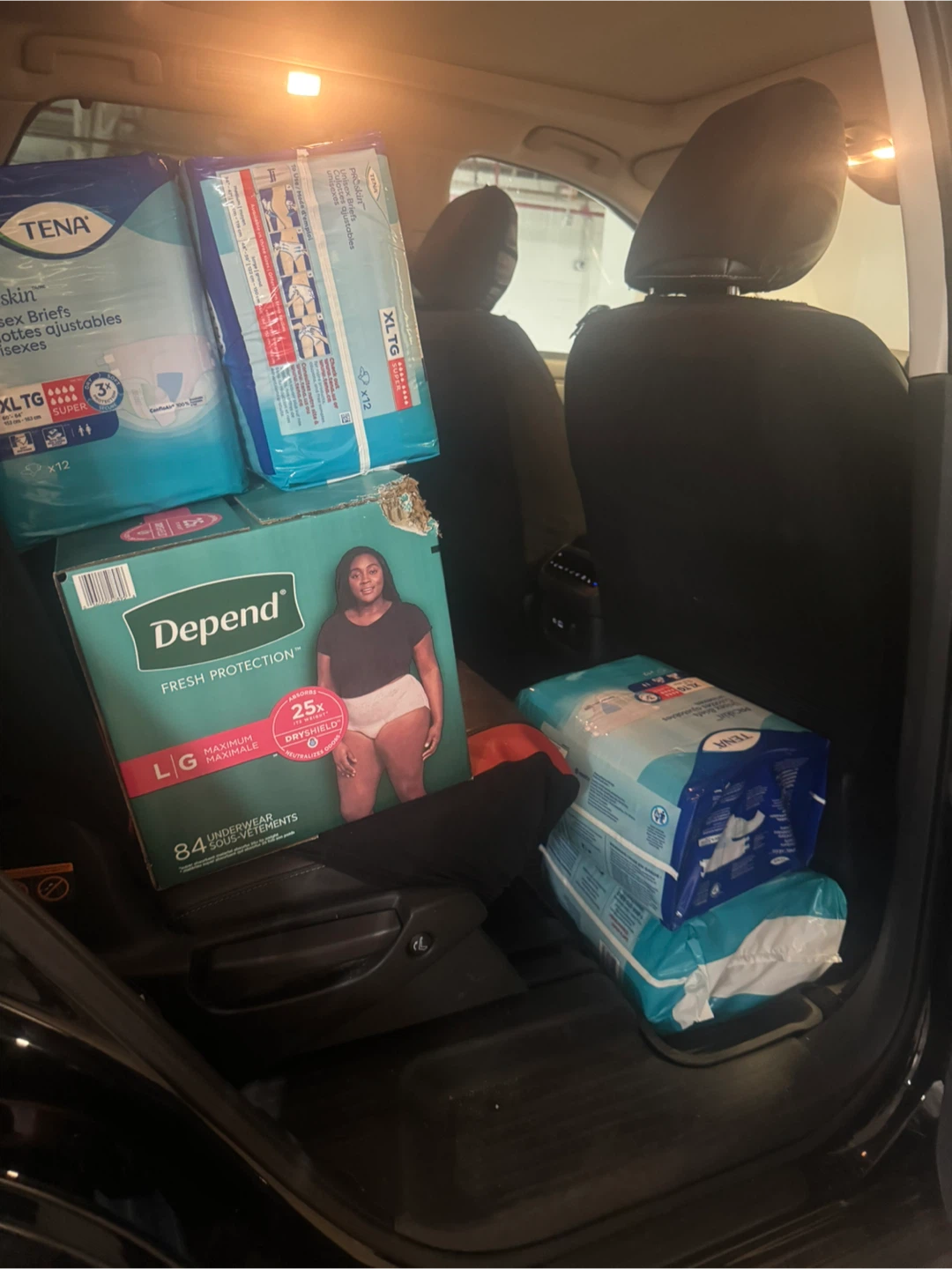 Tena 8 bags of 12 pieces +1 box of 84 pieces - photo 2