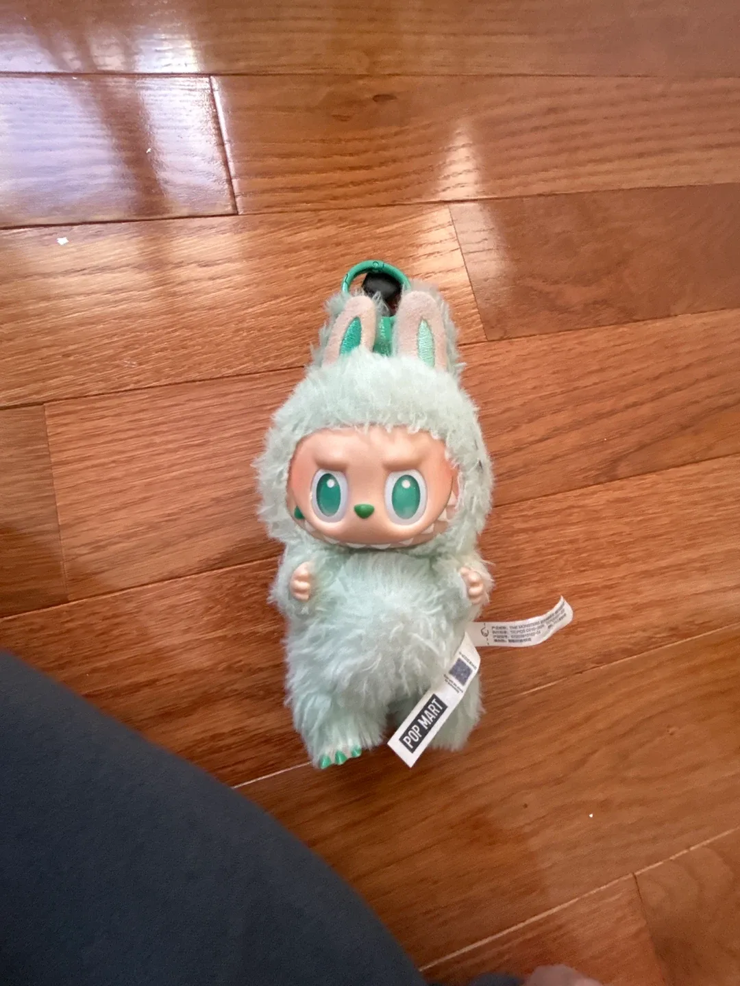 Pop Mart THE MONSTERS Bunny Keychain image indicator(2)