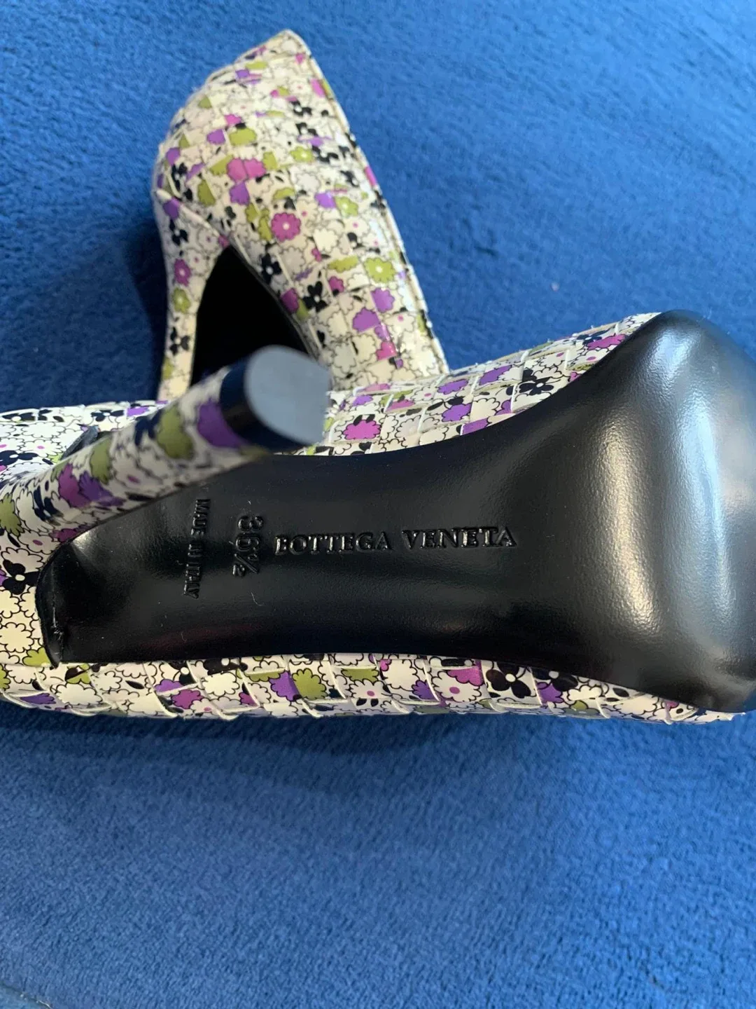 Bottega Veneta Floral Heels - Size 36.5 image indicator(3)
