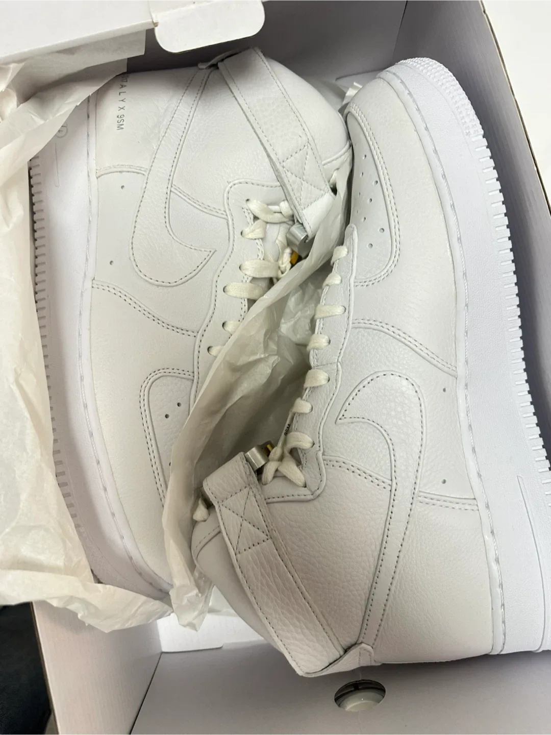 Nike Air Force 1 High 07 x 1017 ALYX 9SM White Mettalic Silver image indicator(5)