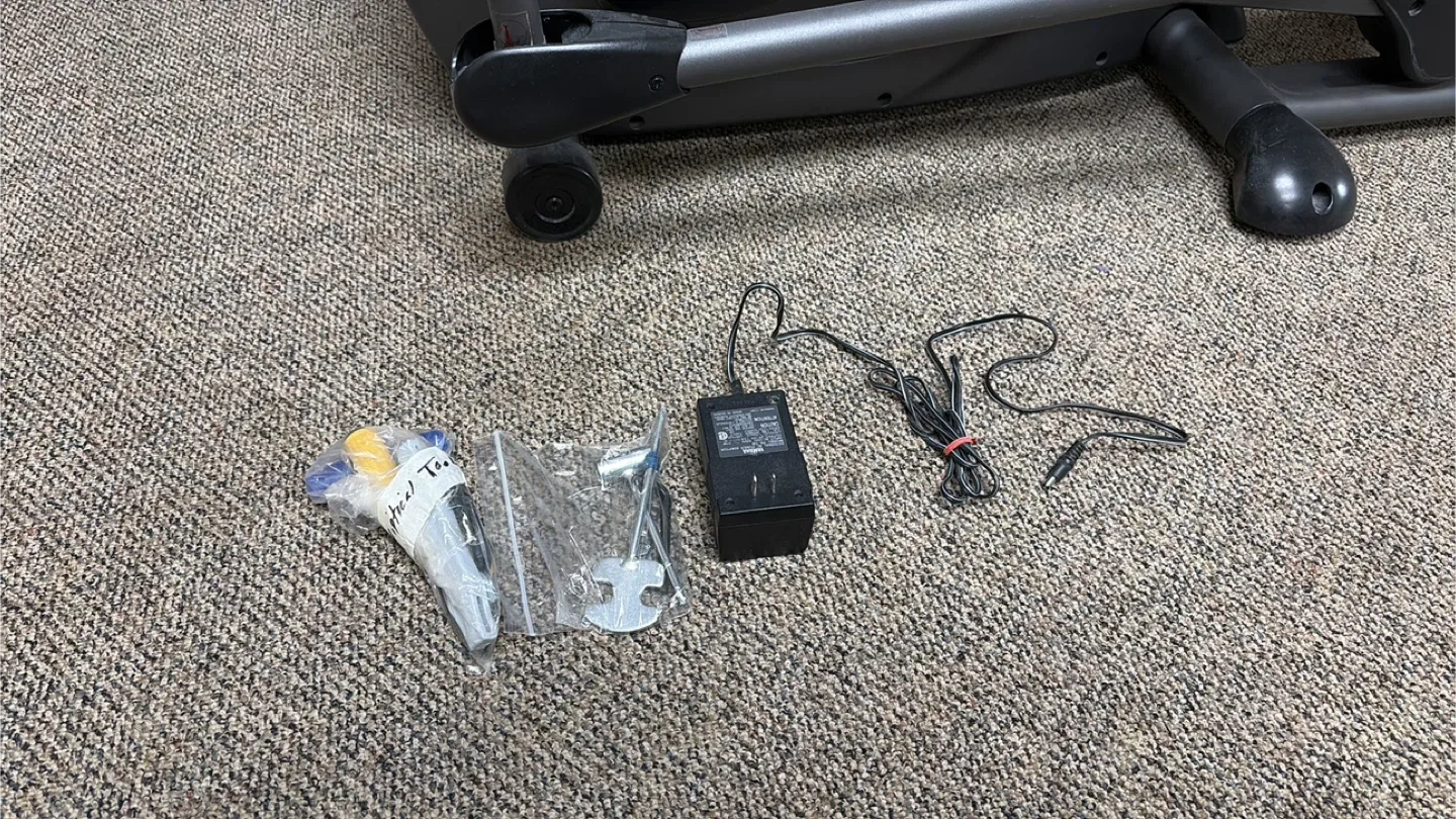 Elliptical Machine - Great Condition! image indicator(5)