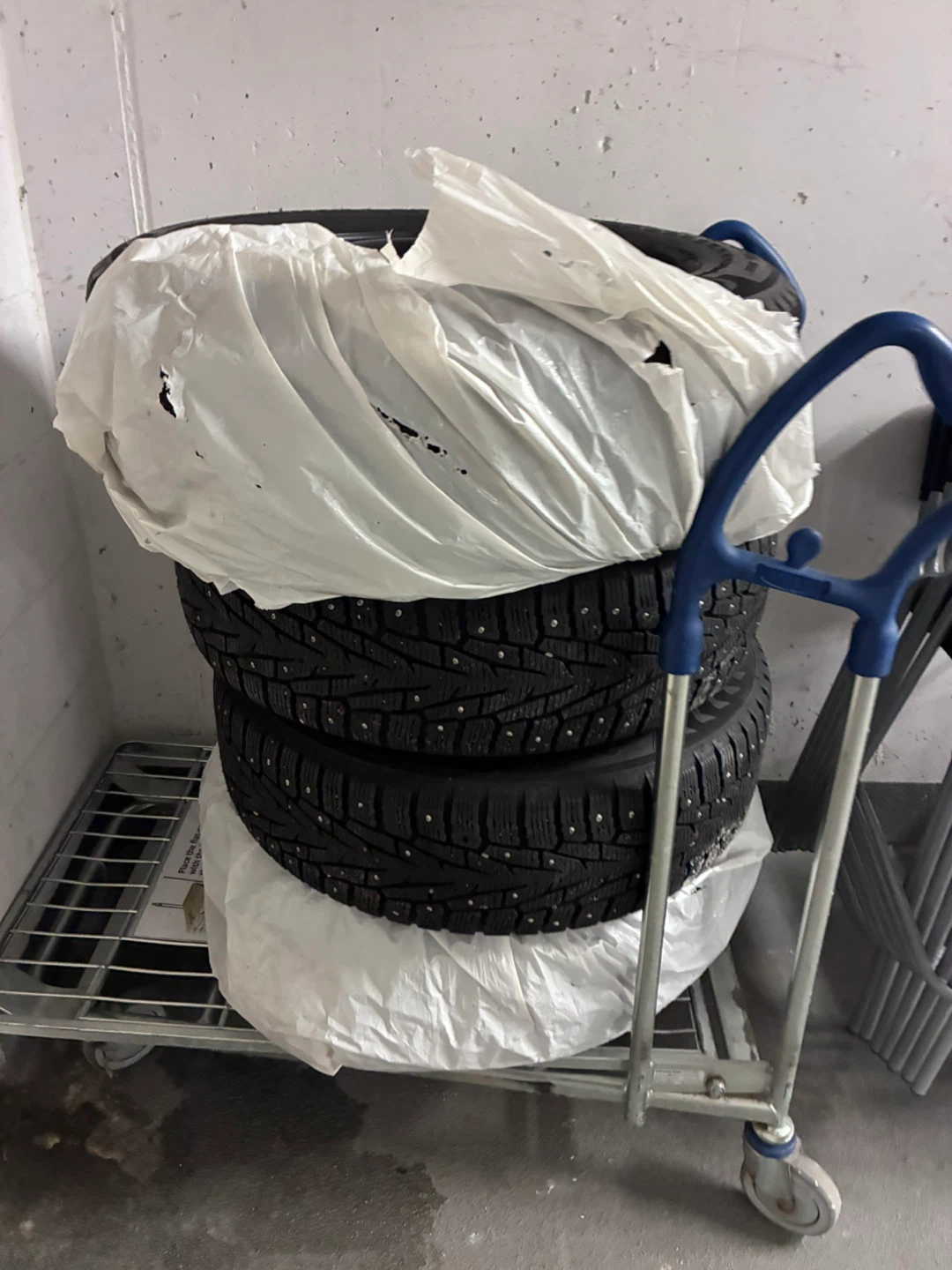 Set of 4 Studded Winter Tires and rims - photo 2