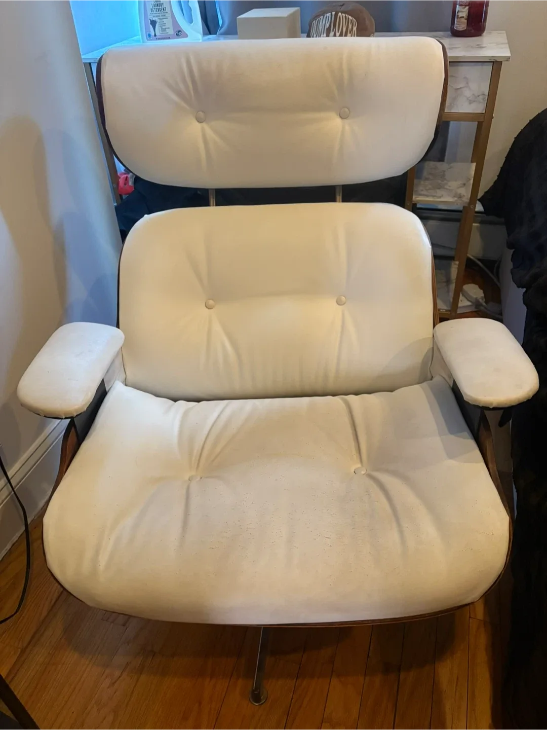 Eames Style Lounge Chair - White Leather image indicator(2)